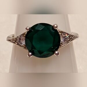 *RBP Emerald Quartz (Lab) Rhodium Size 5 Ring BRAND NEW